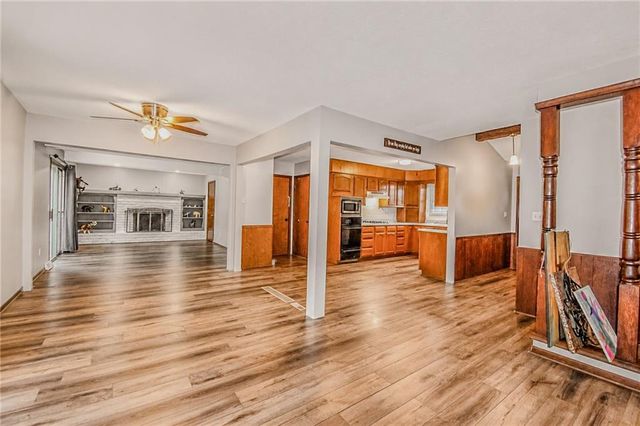 11203 W 71st Street, Shawnee, KS 66203