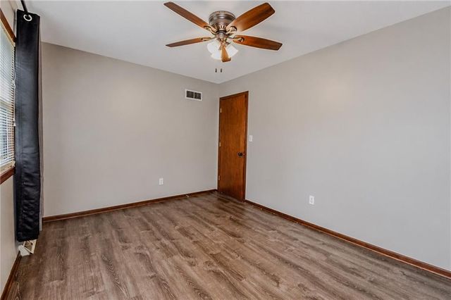 11203 W 71st Street, Shawnee, KS 66203