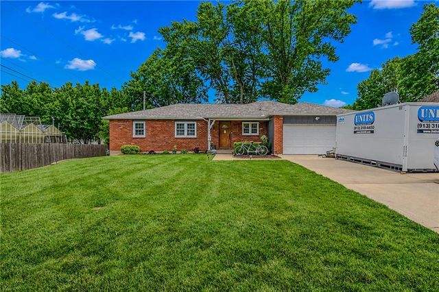11203 W 71st Street, Shawnee, KS 66203
