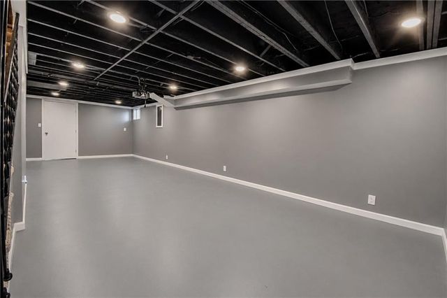 11203 W 71st Street, Shawnee, KS 66203