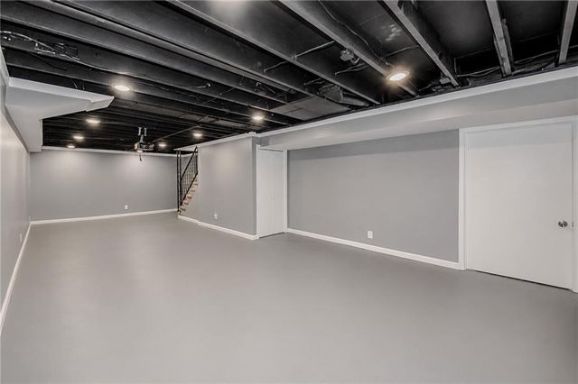 11203 W 71st Street, Shawnee, KS 66203