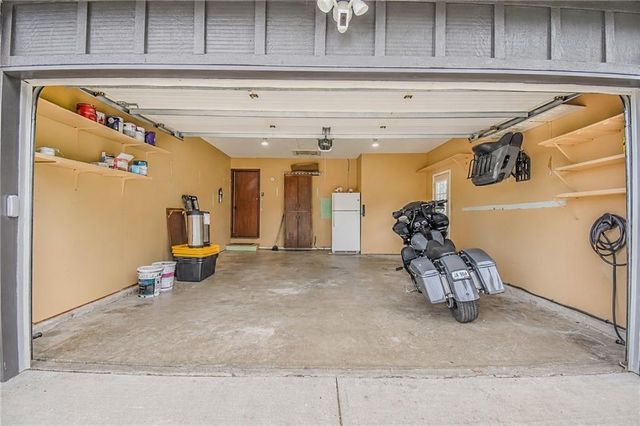 11203 W 71st Street, Shawnee, KS 66203