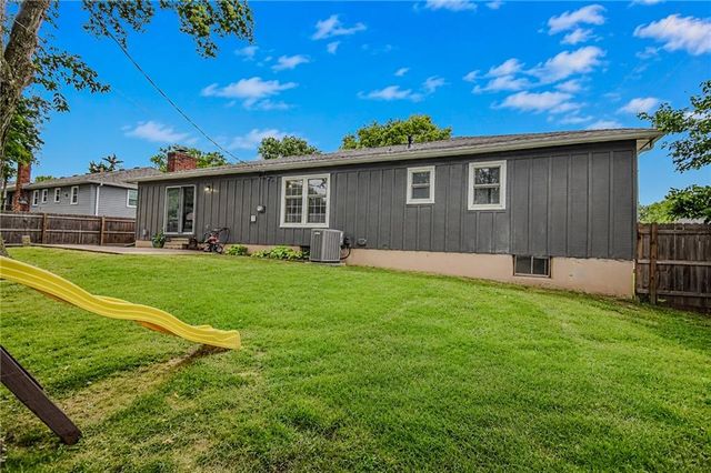 11203 W 71st Street, Shawnee, KS 66203