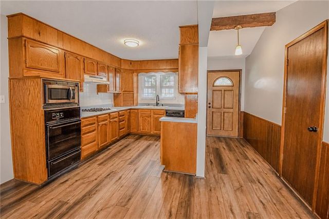 11203 W 71st Street, Shawnee, KS 66203