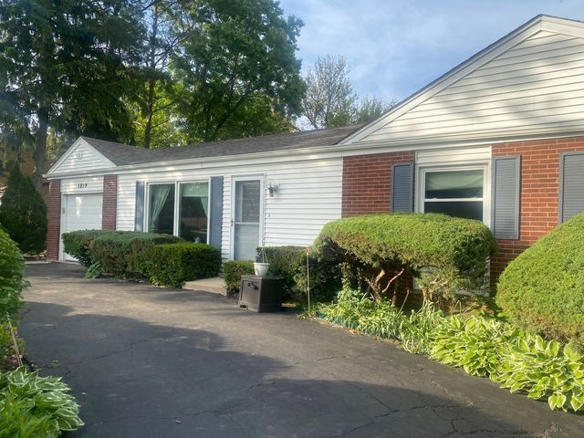 1819 Happ Road, Northbrook, IL 60062