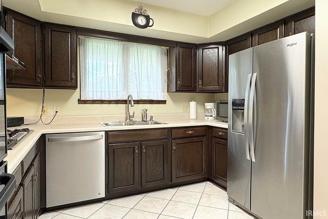 56727 Meadowood Drive, Elkhart, IN 46516