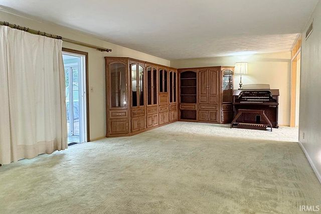 56727 Meadowood Drive, Elkhart, IN 46516