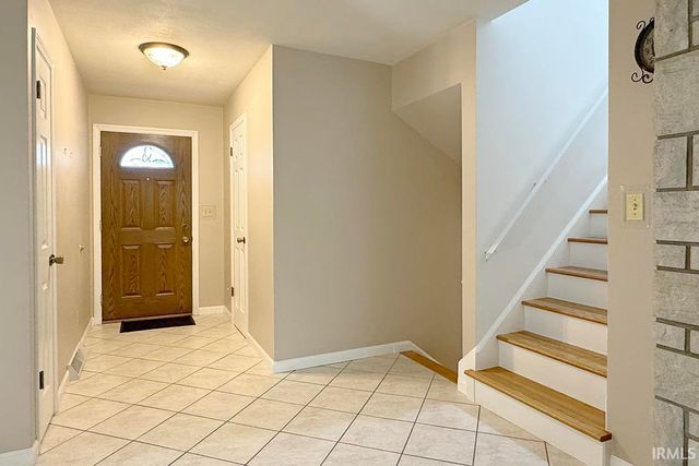 56727 Meadowood Drive, Elkhart, IN 46516
