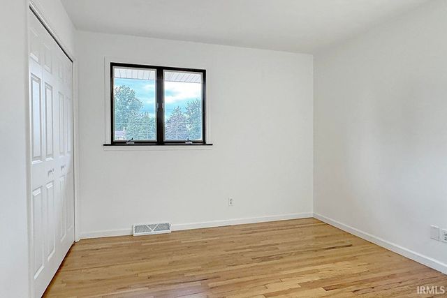 56727 Meadowood Drive, Elkhart, IN 46516