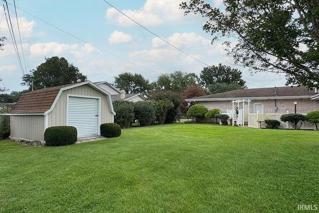 56727 Meadowood Drive, Elkhart, IN 46516