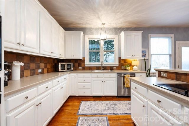 5803 Silver Creek Drive, Waxhaw, NC 28173