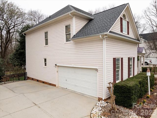 5803 Silver Creek Drive, Waxhaw, NC 28173