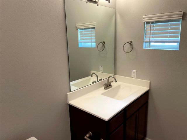 101 Wickersham B, Conroe, TX 77304