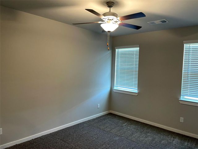 101 Wickersham B, Conroe, TX 77304