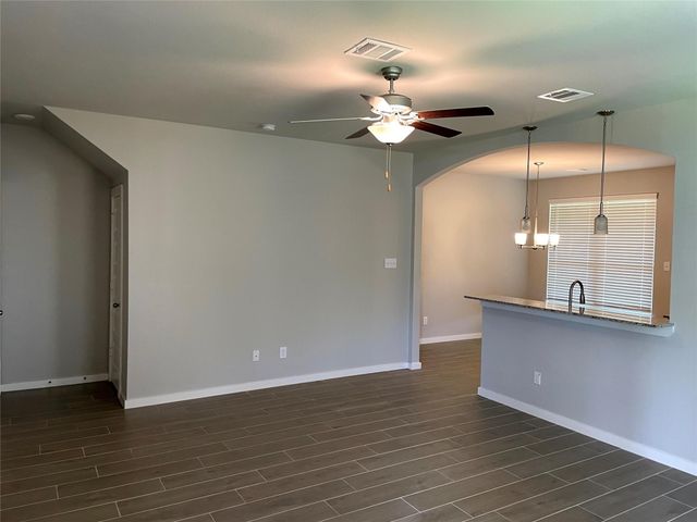 101 Wickersham B, Conroe, TX 77304