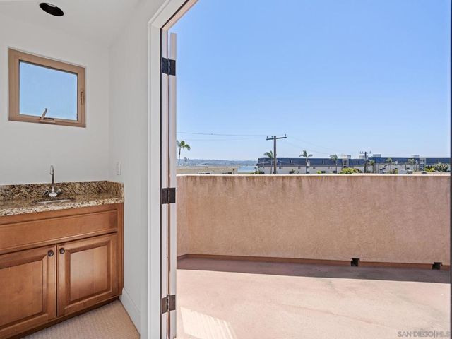 4081 Morrell St, San Diego, CA 92109