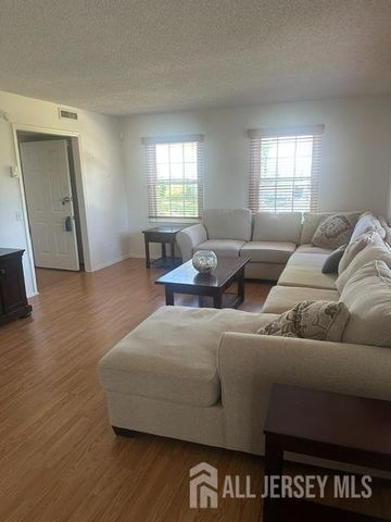 487 Somerset Lane B, Monroe, NJ 08831