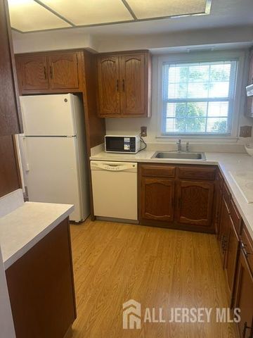 487 Somerset Lane B, Monroe, NJ 08831