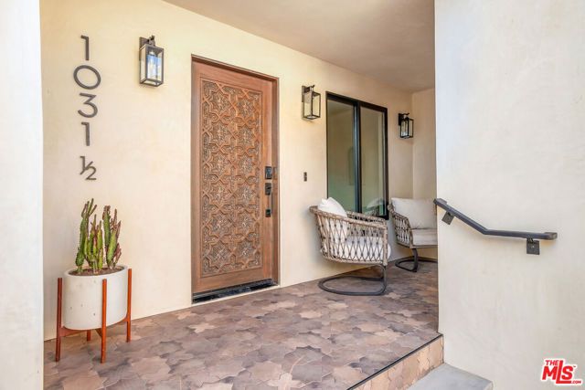 1031 Havenhurst Drive, West Hollywood, CA 90046