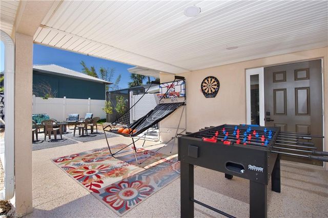 206 Connecticut ST, Fort Myers Beach, FL 33931