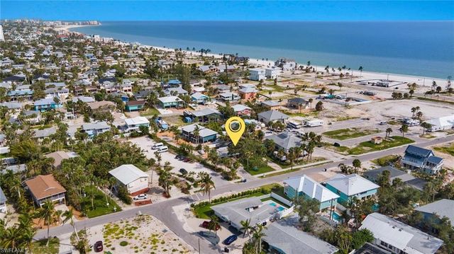 206 Connecticut ST, Fort Myers Beach, FL 33931