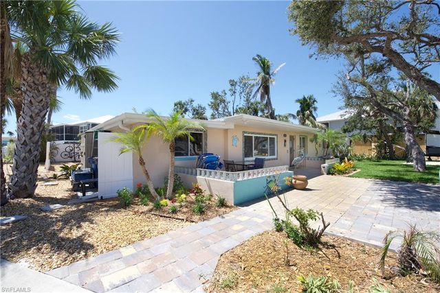 206 Connecticut ST, Fort Myers Beach, FL 33931