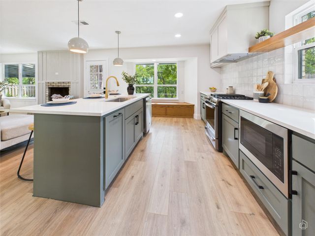 7019 Creighton LN, Austin, TX 78723