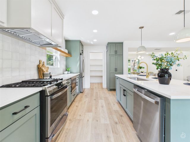 7019 Creighton LN, Austin, TX 78723