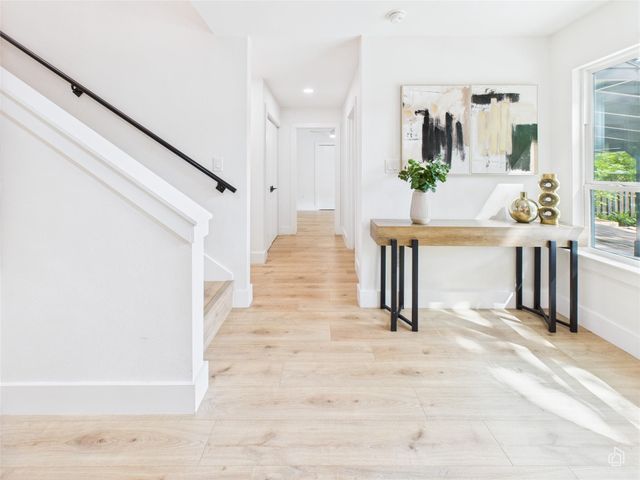 7019 Creighton LN, Austin, TX 78723