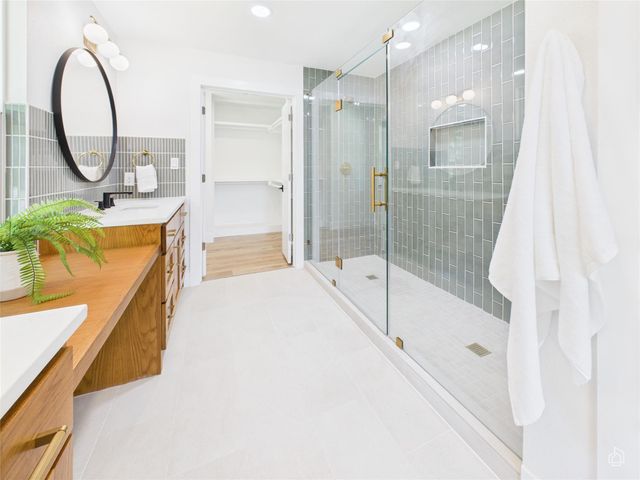 7019 Creighton LN, Austin, TX 78723