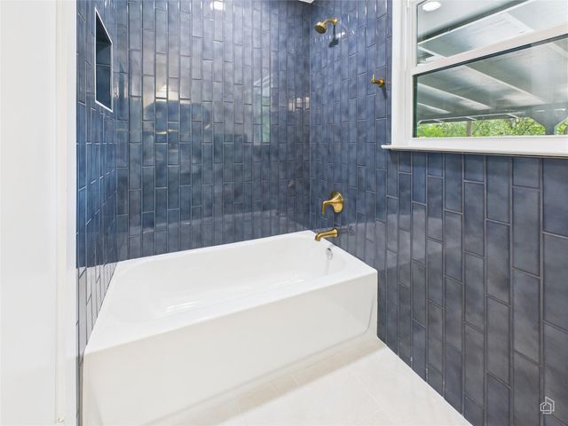 7019 Creighton LN, Austin, TX 78723