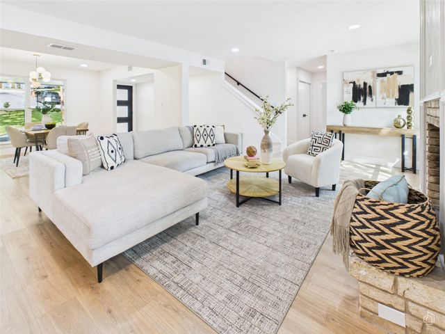 7019 Creighton LN, Austin, TX 78723