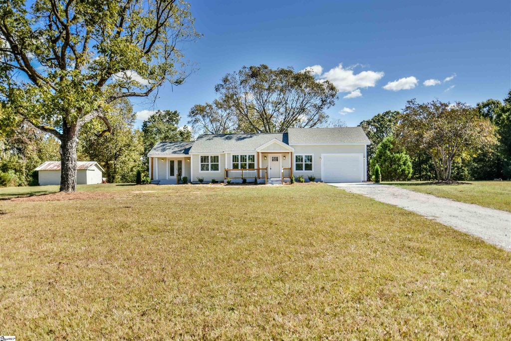 309 Hillside Church Road, Fountain Inn, SC 29644