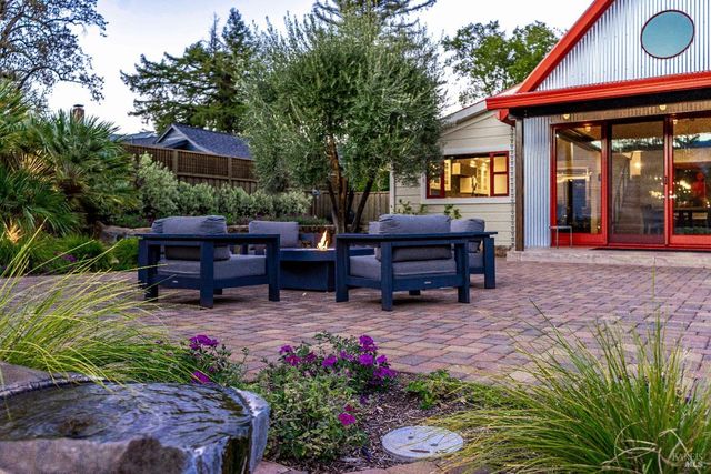 1467 Kearney St, St. Helena, CA 94574