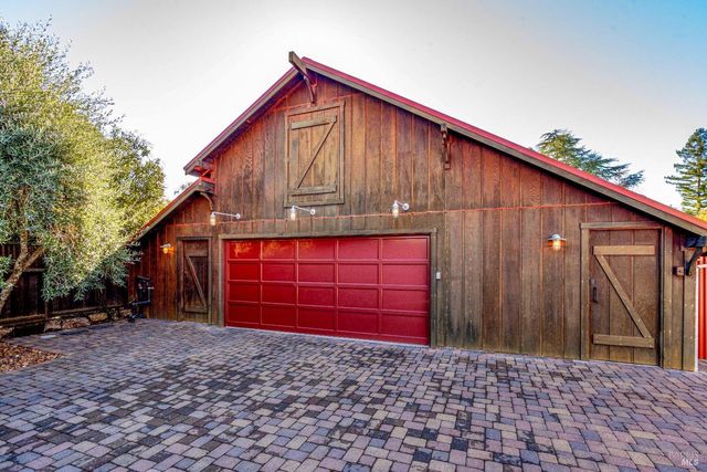 1467 Kearney St, St. Helena, CA 94574