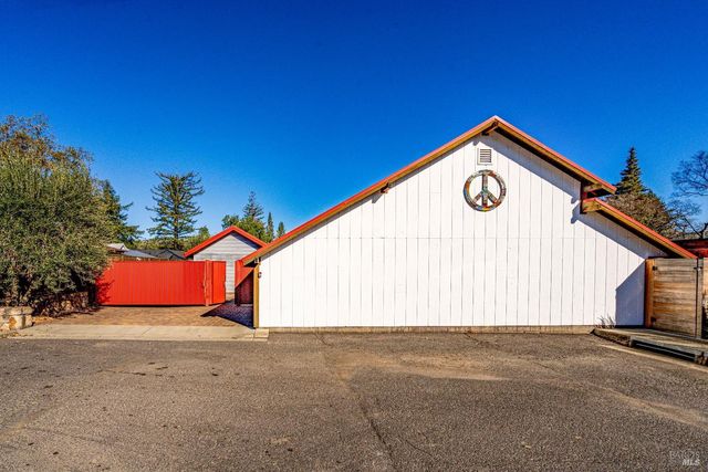 1467 Kearney St, St. Helena, CA 94574