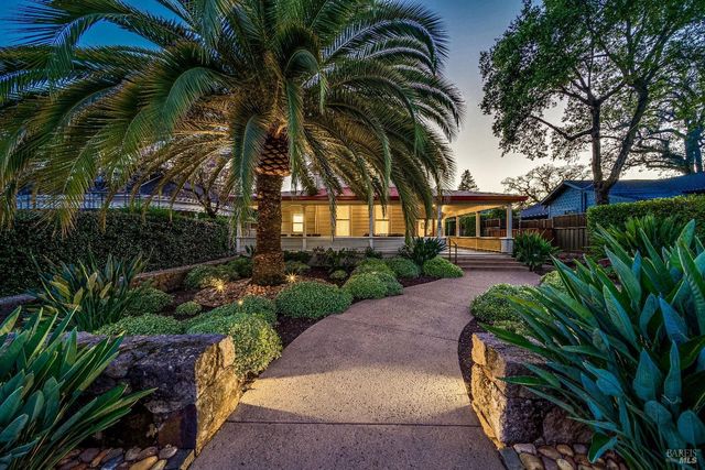 1467 Kearney St, St. Helena, CA 94574