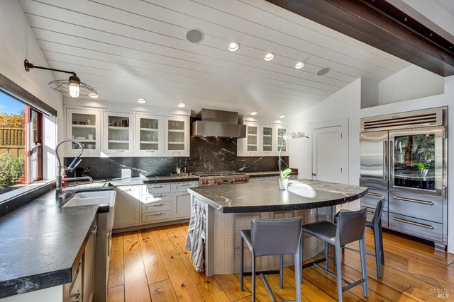 1467 Kearney St, St. Helena, CA 94574