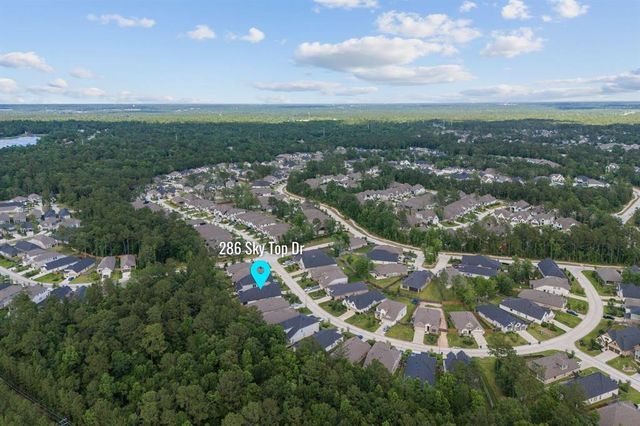 286 Sky Top Drive, Montgomery, TX 77316