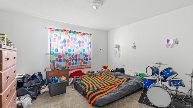 317 Grape St, Vacaville, CA 95688