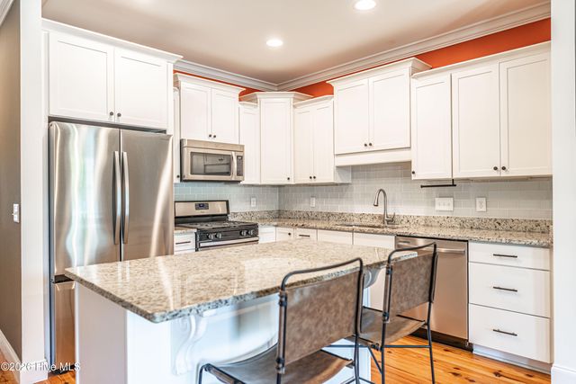 80 Station Avenue, Southern Pines, NC 28387