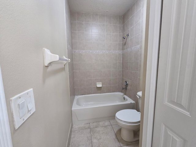 4661 VILLAS SANTORINI Drive, Lake Worth, FL 33461