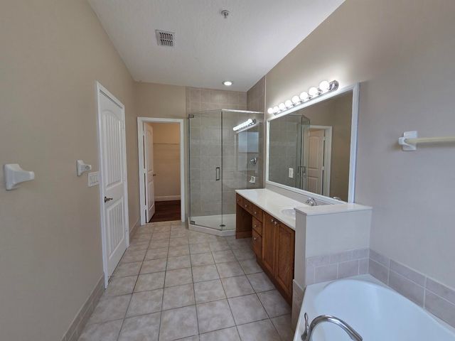 4661 VILLAS SANTORINI Drive, Lake Worth, FL 33461