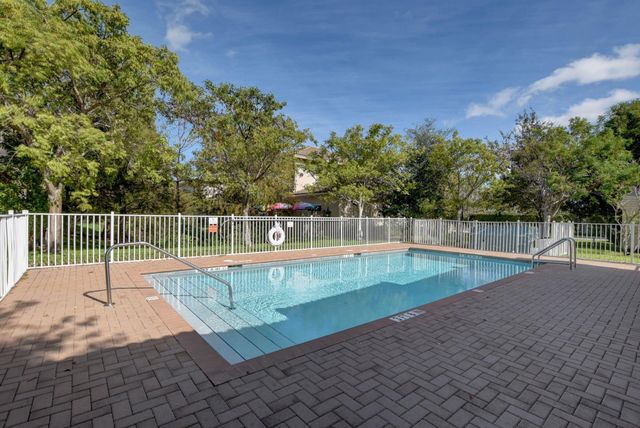 4661 VILLAS SANTORINI Drive, Lake Worth, FL 33461