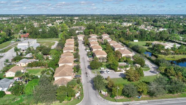 4661 VILLAS SANTORINI Drive, Lake Worth, FL 33461