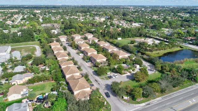 4661 VILLAS SANTORINI Drive, Lake Worth, FL 33461