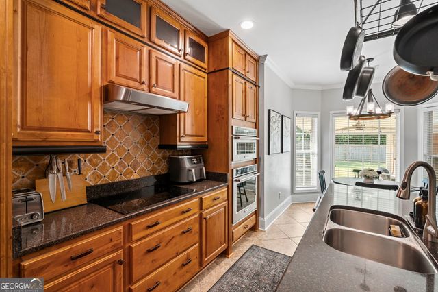 106 Vinings Place Drive, Warner Robins, GA 31088