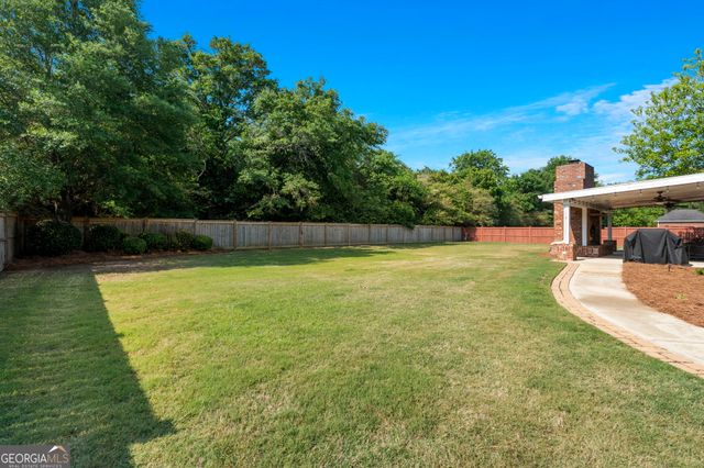 106 Vinings Place Drive, Warner Robins, GA 31088