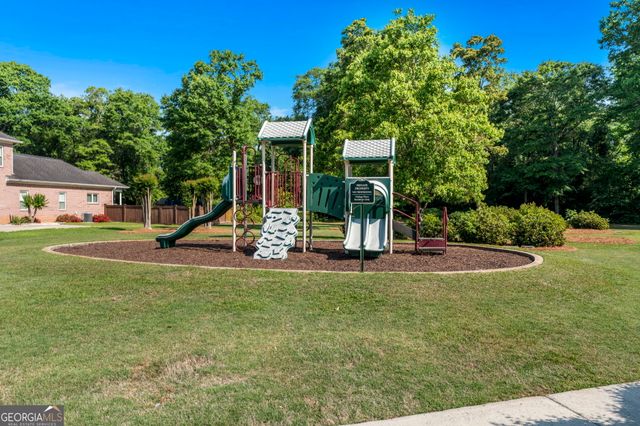106 Vinings Place Drive, Warner Robins, GA 31088