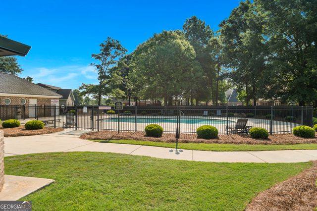 106 Vinings Place Drive, Warner Robins, GA 31088